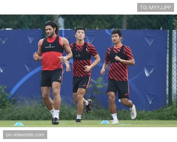 伯恩茅斯巨人杀手本色不再，后防线主力离队的影响评估