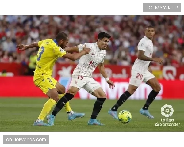 塞维利亚2-1逆转加的斯，恩内斯里梅开二度，球队终结联赛五轮不胜