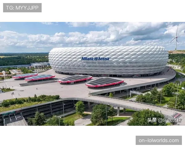 伯纳乌球场屋顶测试顺利完成,预计下赛季全面启用 伯纳乌球场屋顶测试顺利完成,预计下赛季全面启用